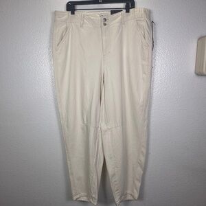 Ava & Viv Women's High Rise Trousers. Sz 16.